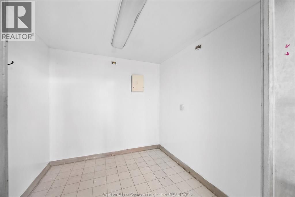 7 - 1 MAIN STREET WEST Image 20