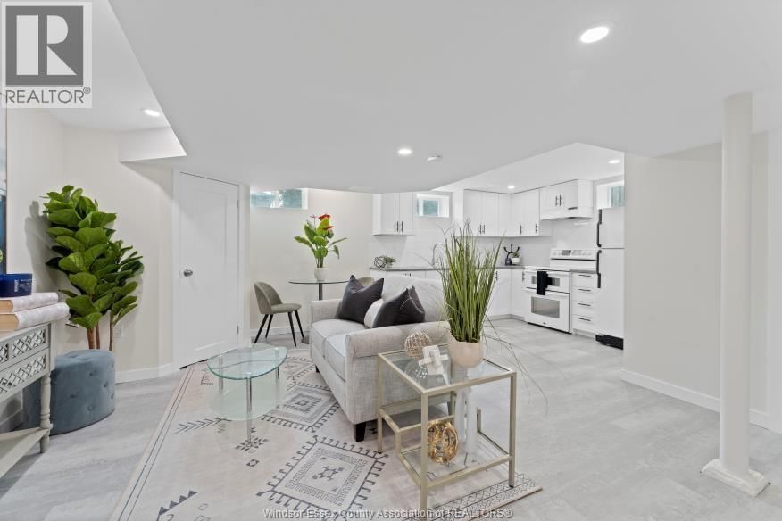 1655 PARTINGTON AVENUE Image 19