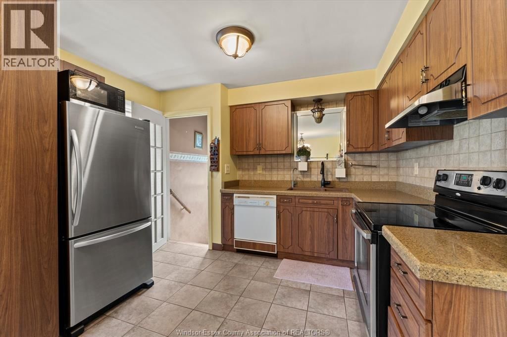 2840 AVONDALE AVENUE Image 11