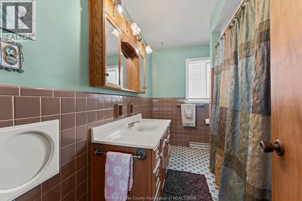 2840 AVONDALE AVENUE Image 20