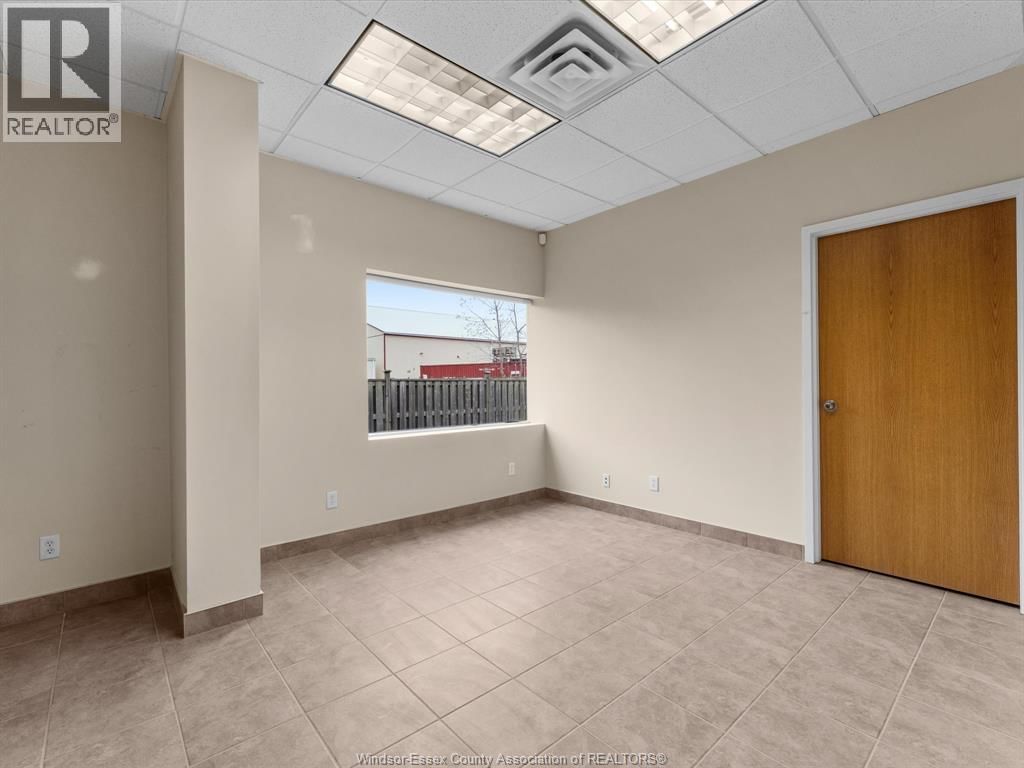 11865 COUNTY RD 42 Image 24