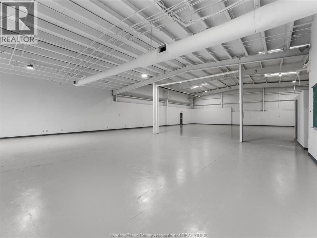 11865 COUNTY RD 42 Image 27