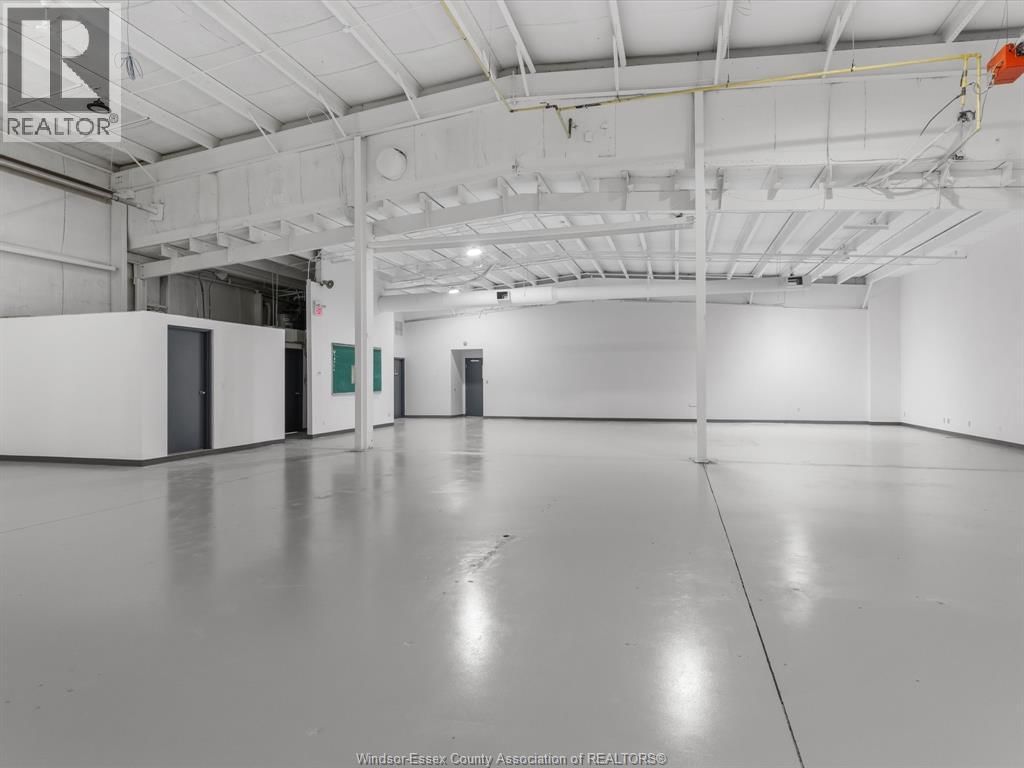 11865 COUNTY RD 42 Image 31