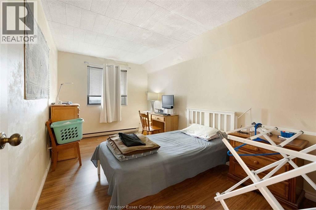 995 ELSMERE Image 15