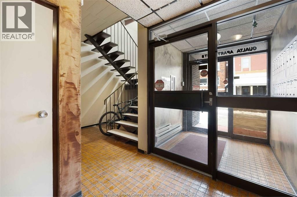 995 ELSMERE Image 18