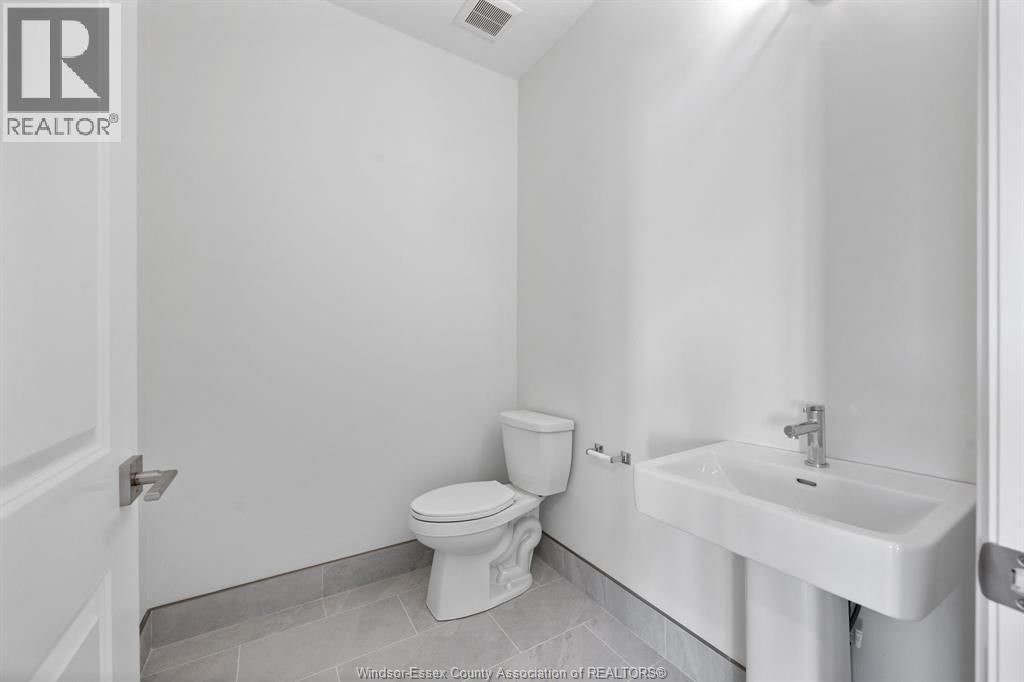 111 ERIE ISLE COURT Image 6