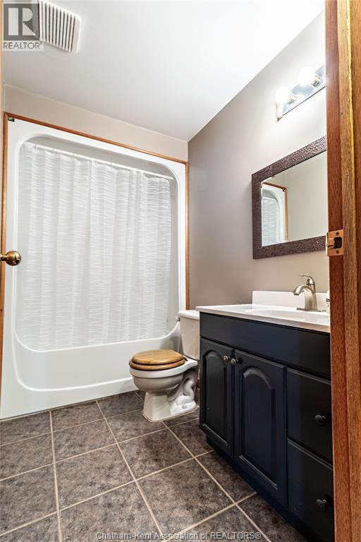 6201 MAIN STREET Image 34