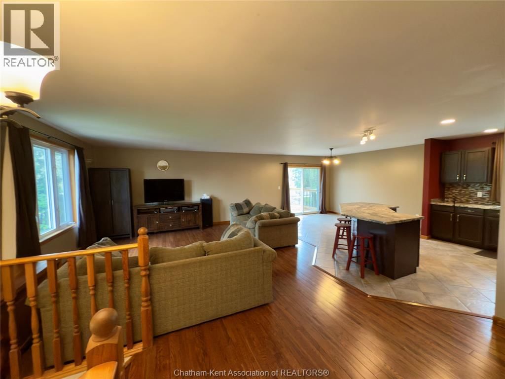 6201 MAIN STREET Image 7