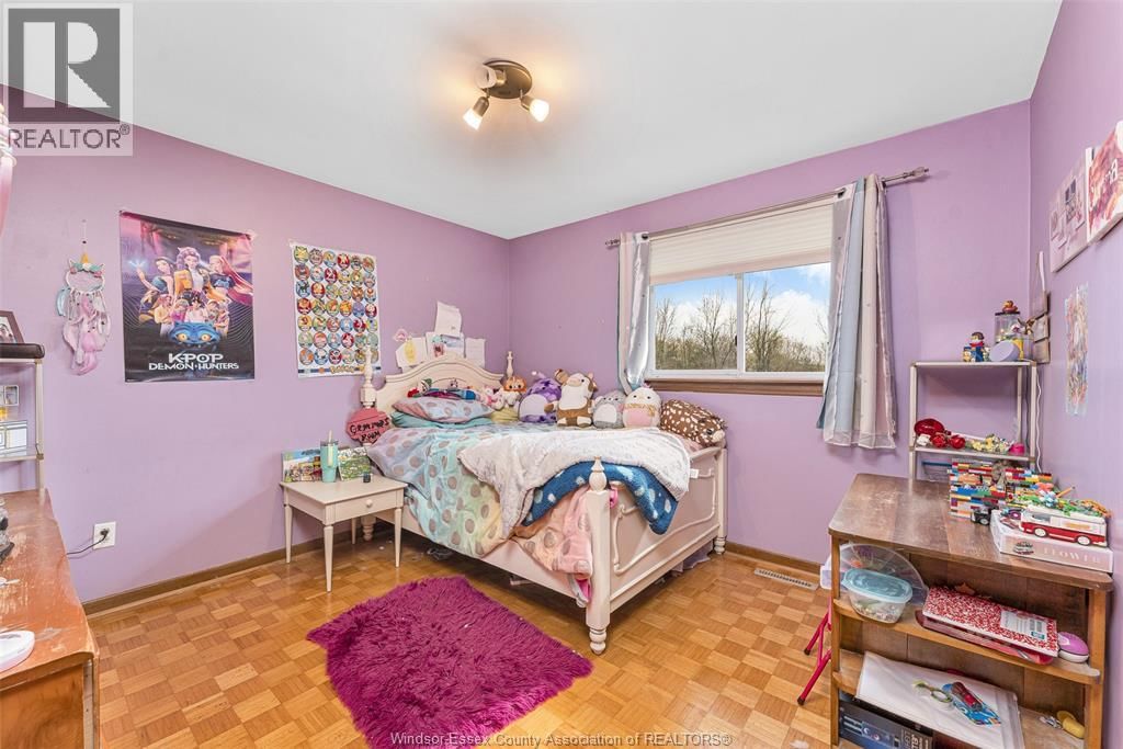 5369 WALKER ROAD Image 17