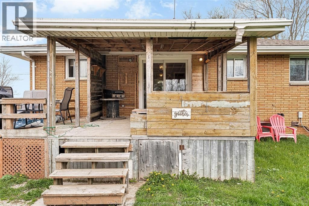 5369 WALKER ROAD Image 26