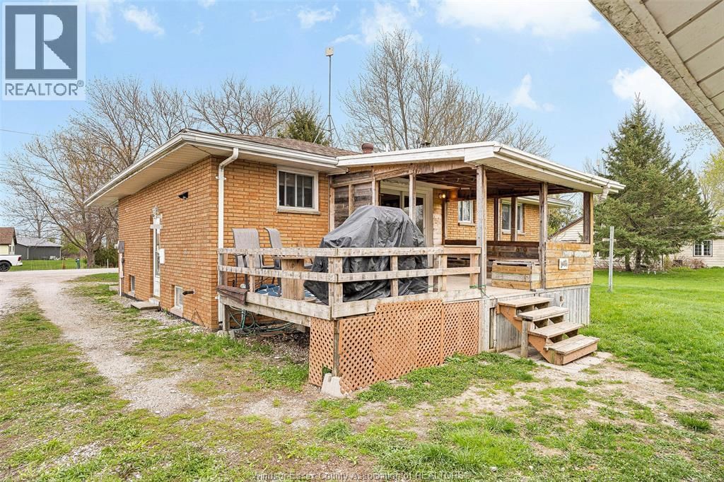 5369 WALKER ROAD Image 30