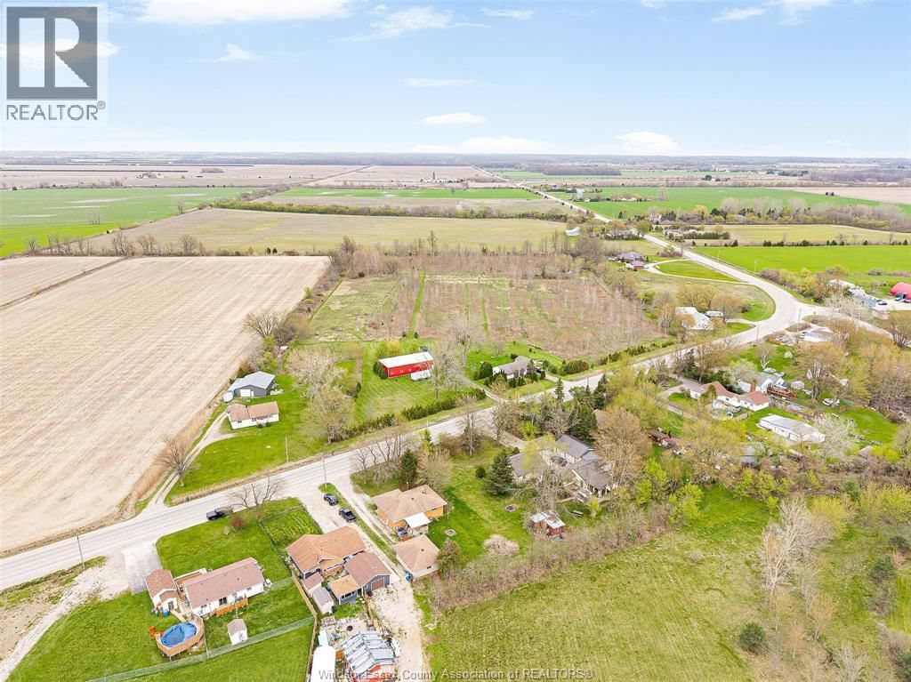 5369 WALKER ROAD Image 37