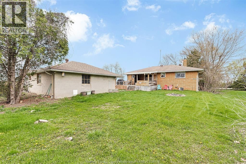 5369 WALKER ROAD Image 39