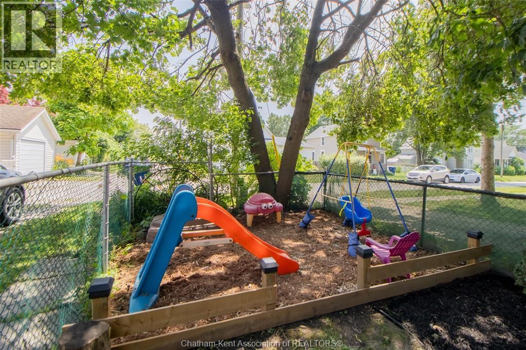 206 ADELAIDE STREET SOUTH Image 28