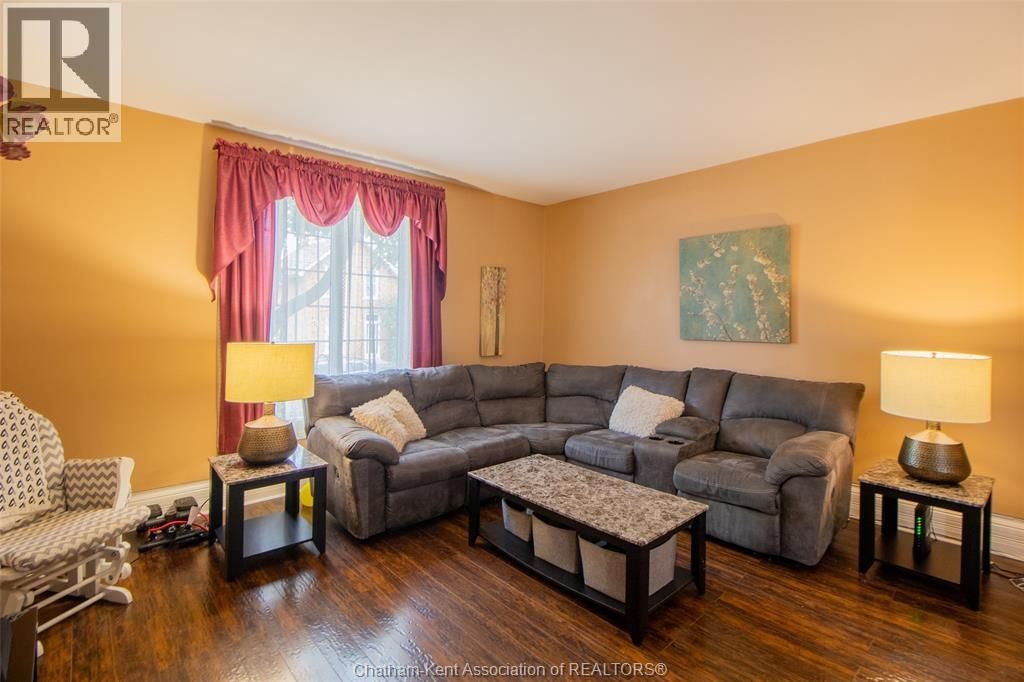 206 ADELAIDE STREET SOUTH Image 3