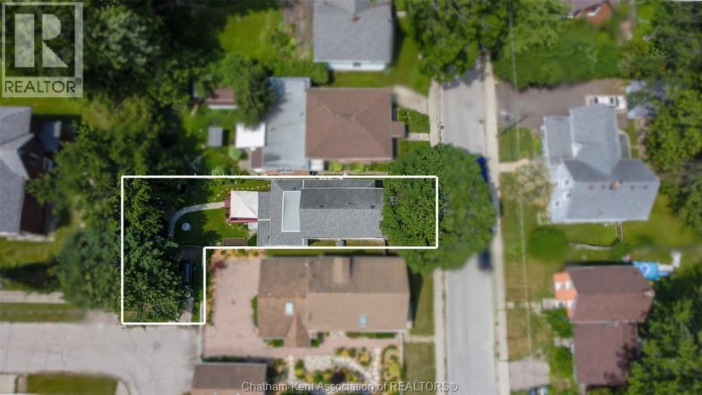 206 ADELAIDE STREET SOUTH Image 33