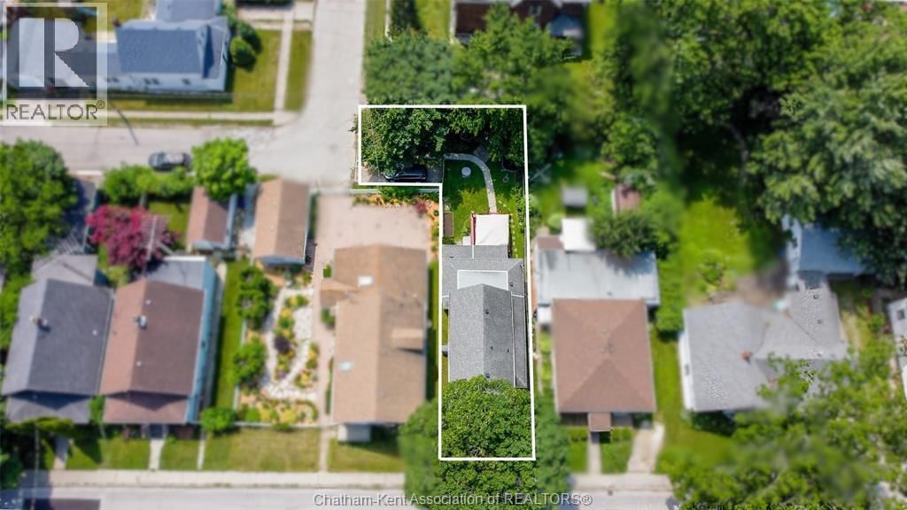 206 ADELAIDE STREET SOUTH Image 34