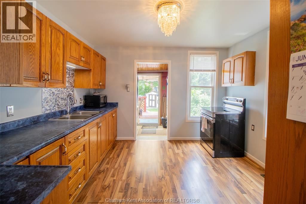 206 ADELAIDE STREET SOUTH Image 5