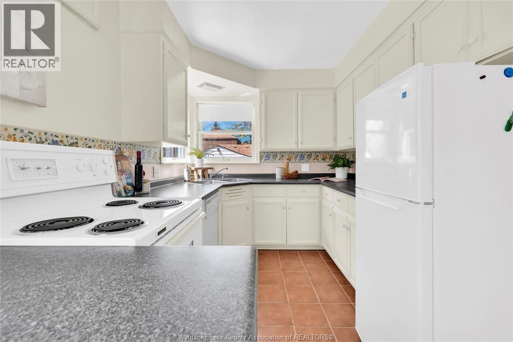 7534 ST. ROSE Image 10