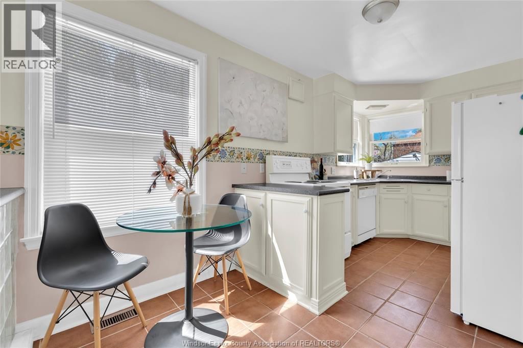 7534 ST. ROSE Image 11