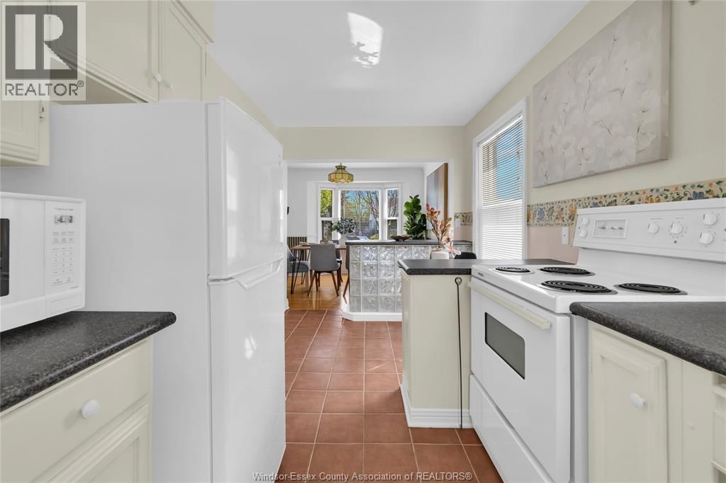 7534 ST. ROSE Image 13