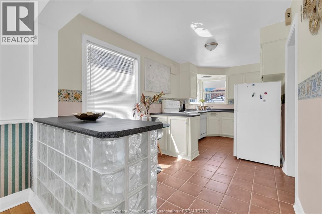 7534 ST. ROSE Image 14