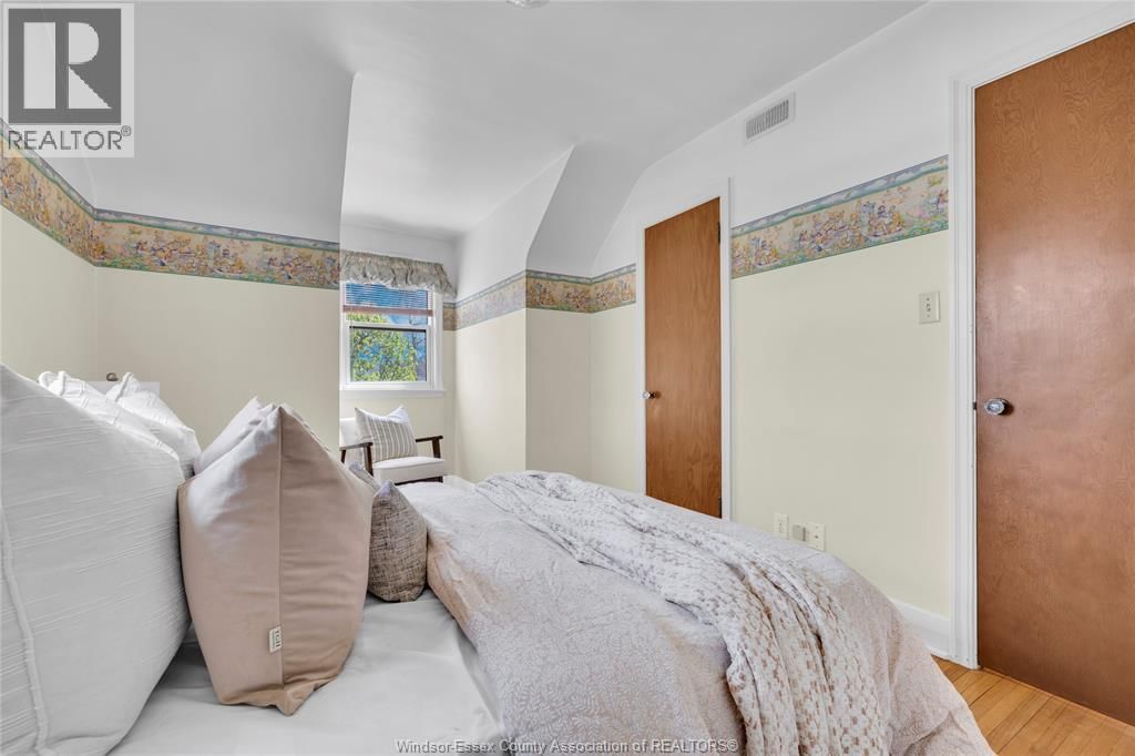 7534 ST. ROSE Image 26