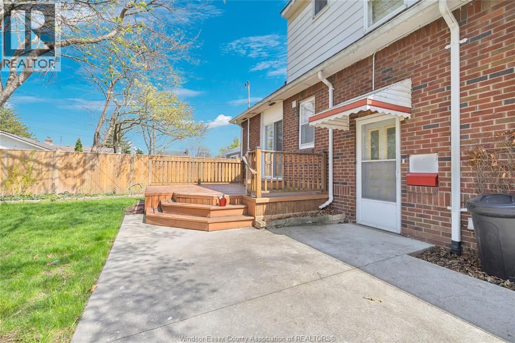 7534 ST. ROSE Image 35