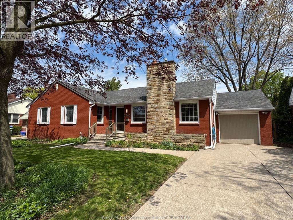 2440 BUCKINGHAM DRIVE Image 1