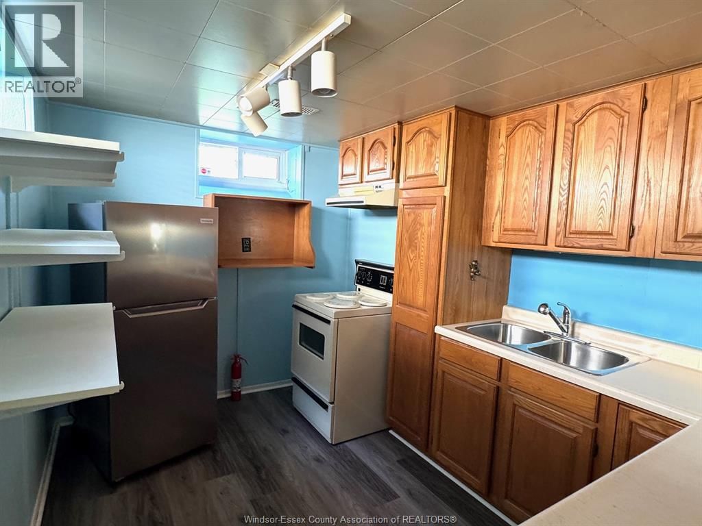 2440 BUCKINGHAM DRIVE Image 37