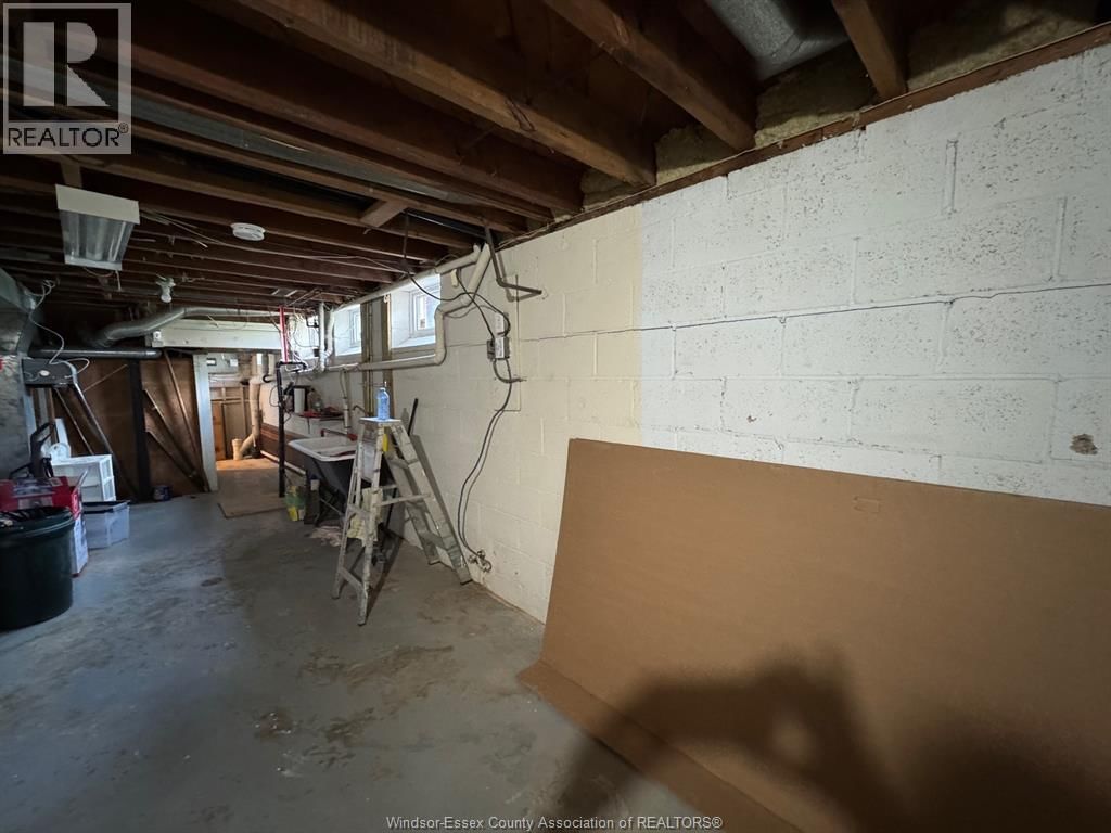 2440 BUCKINGHAM DRIVE Image 42