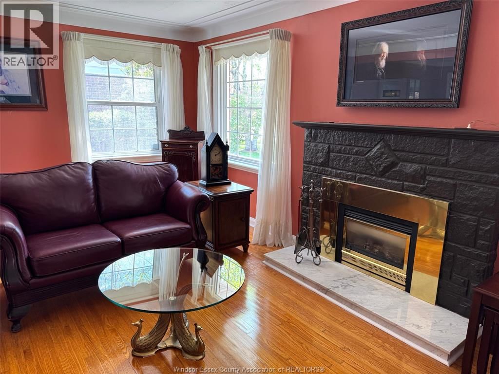 2440 BUCKINGHAM DRIVE Image 5