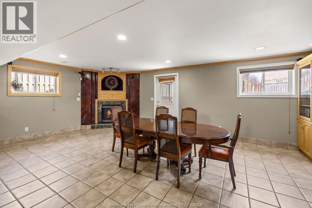 4620 BUNKER Image 24