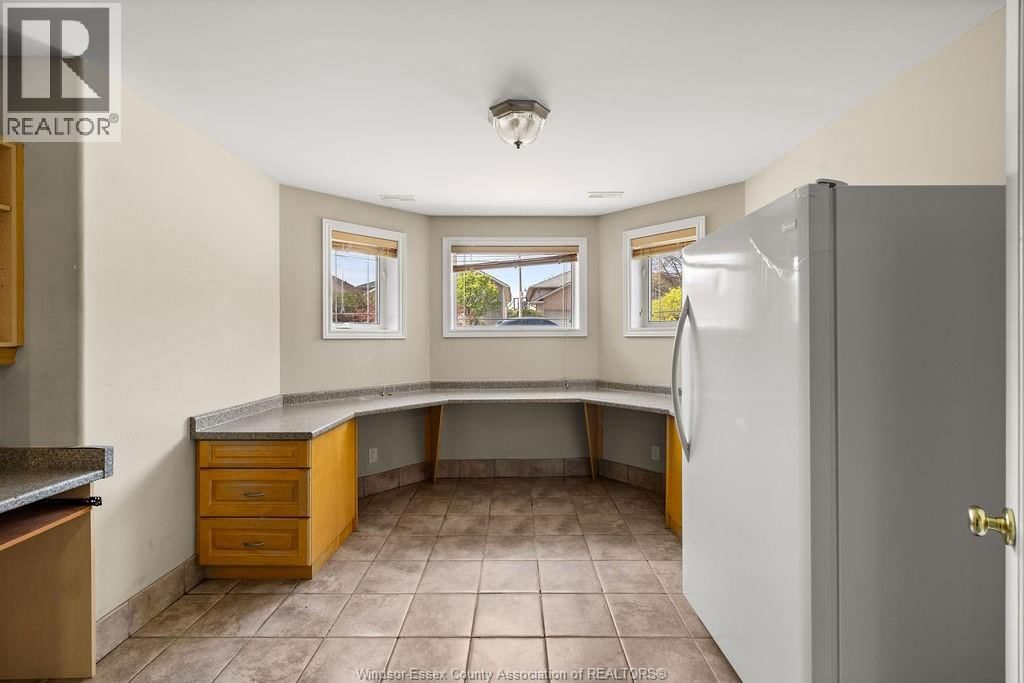 4620 BUNKER Image 26