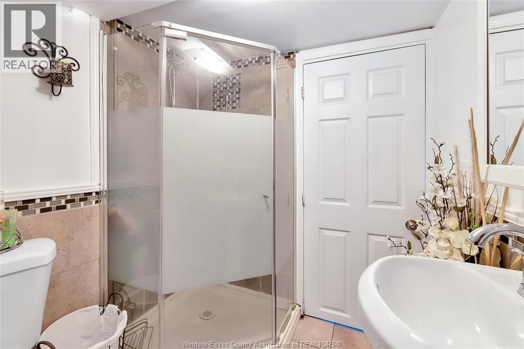 287 SEYMOUR STREET Image 23