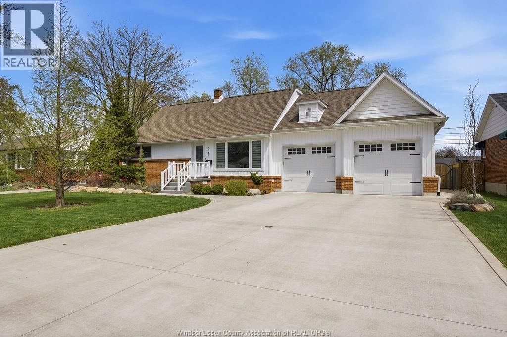 3160 DANDURAND AVENUE Image 1