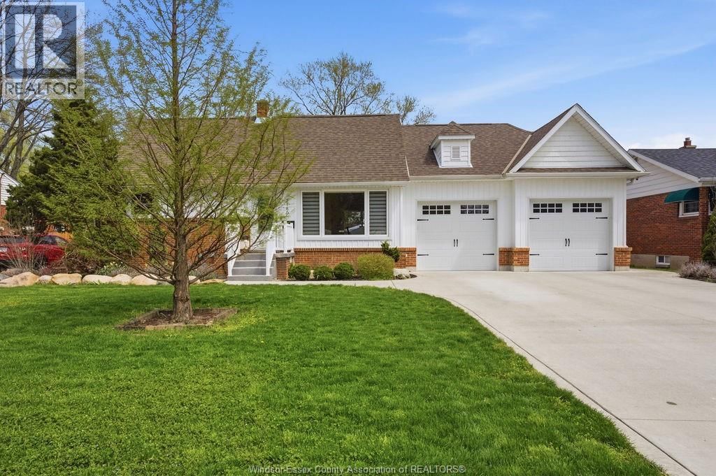 3160 DANDURAND AVENUE Image 2