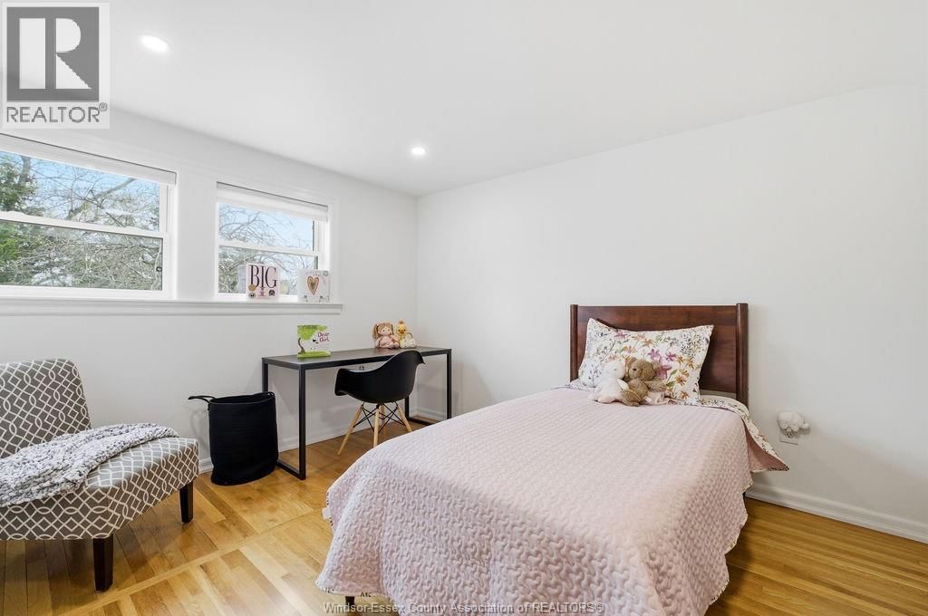 3160 DANDURAND AVENUE Image 25