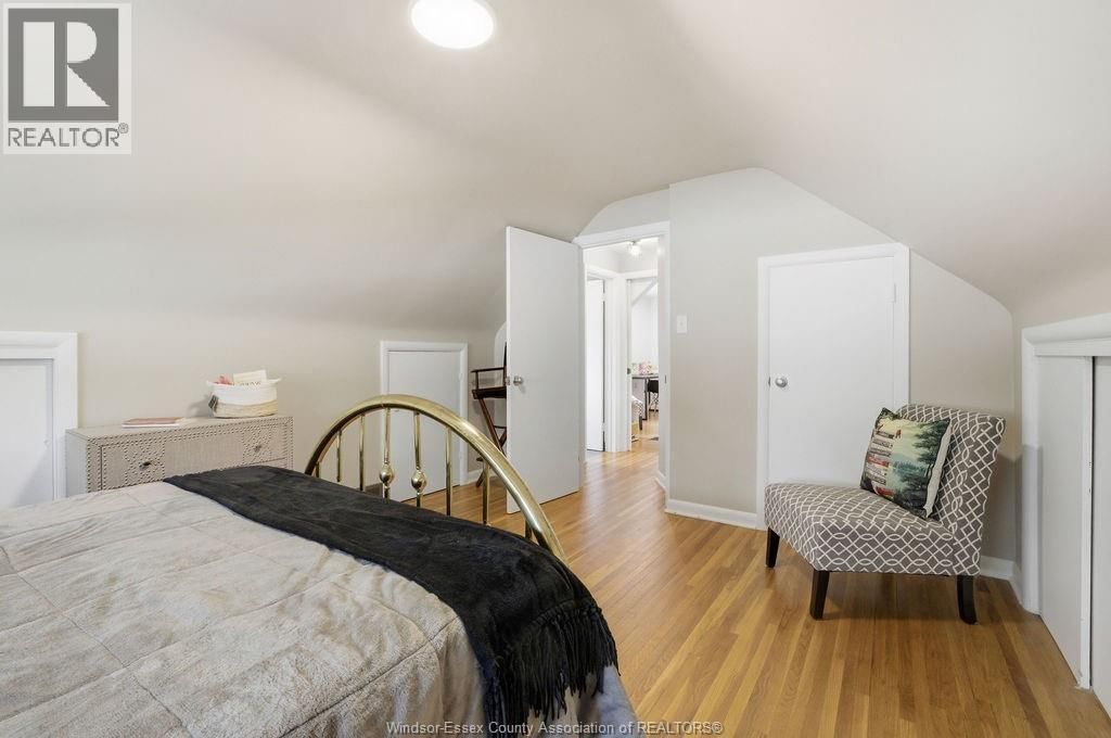 3160 DANDURAND AVENUE Image 28