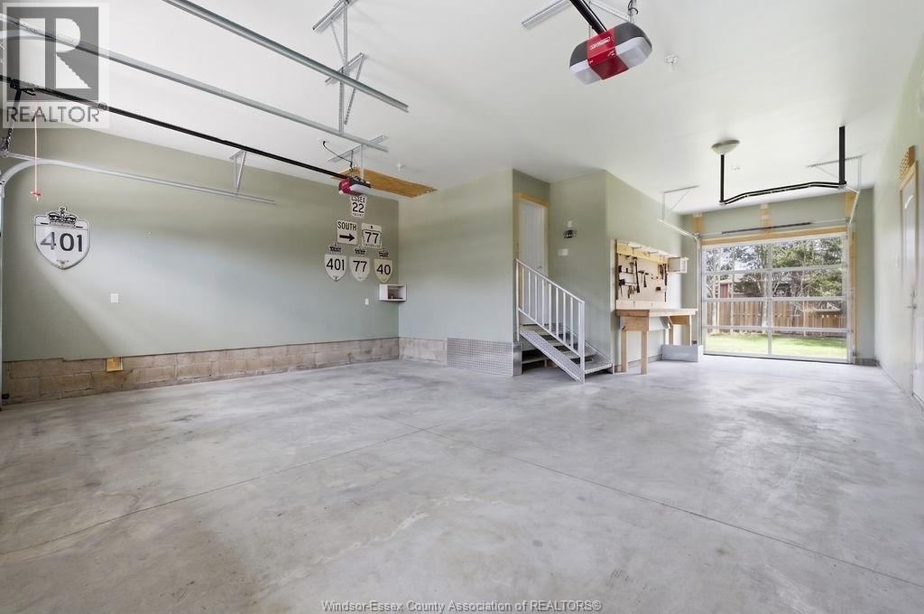 3160 DANDURAND AVENUE Image 35