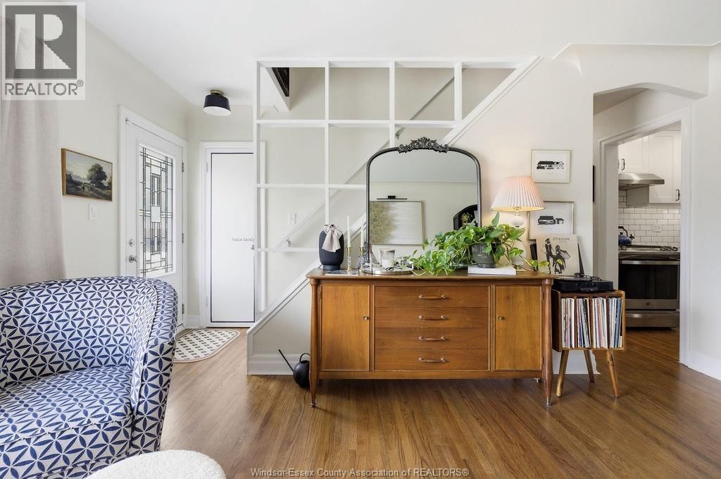 3160 DANDURAND AVENUE Image 4