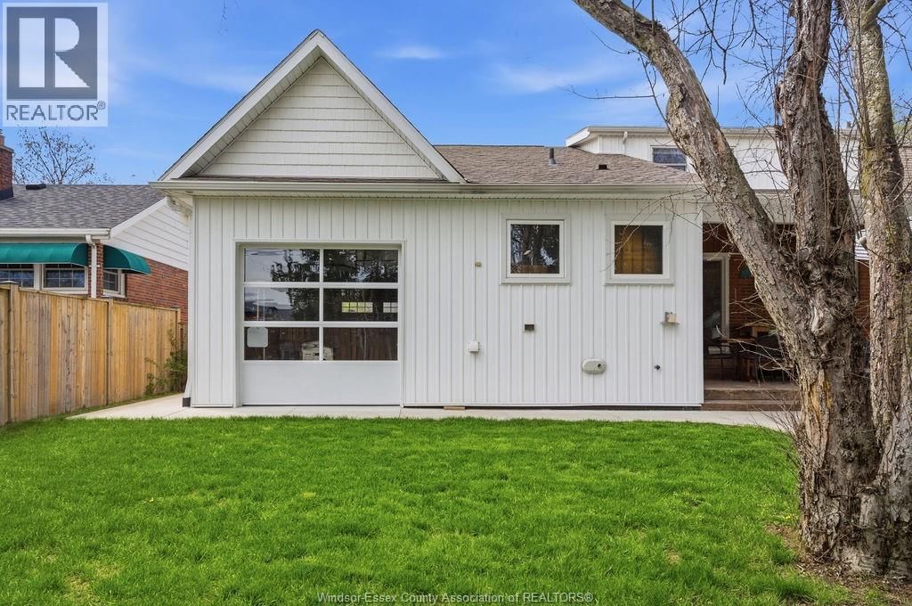 3160 DANDURAND AVENUE Image 42