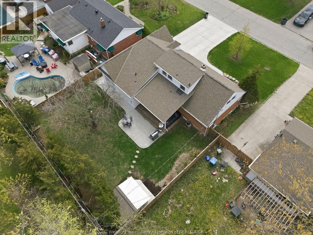 3160 DANDURAND AVENUE Image 45