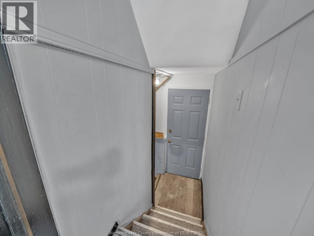 371 NEWBURY STREET Image 12