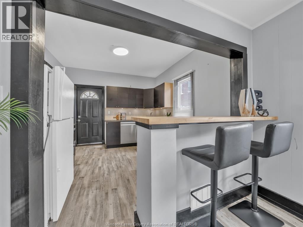 371 NEWBURY STREET Image 13