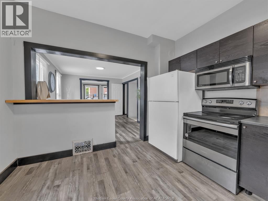 371 NEWBURY STREET Image 16