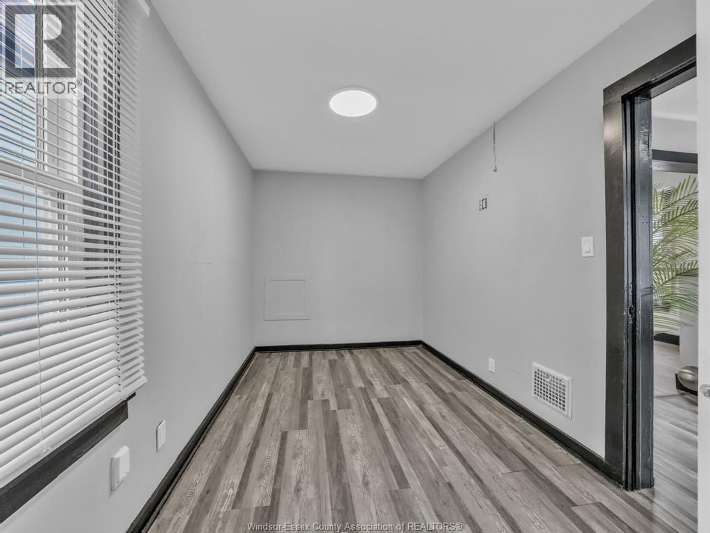 371 NEWBURY STREET Image 18