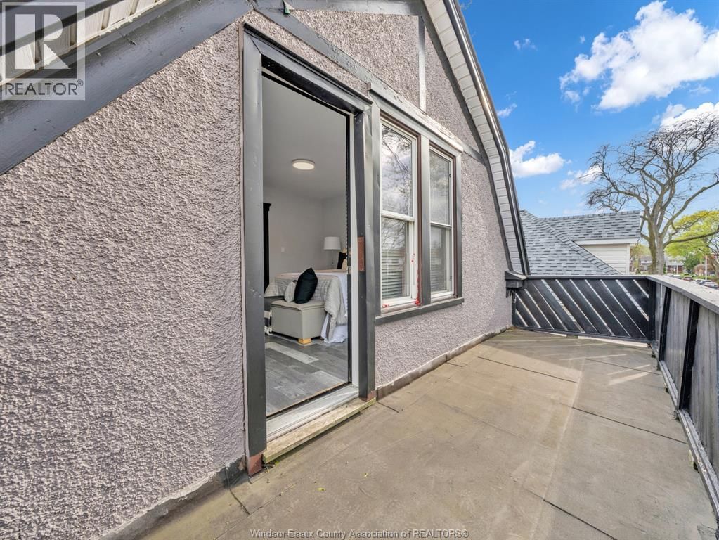 371 NEWBURY STREET Image 24