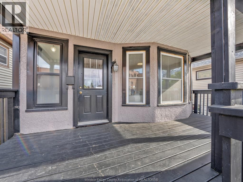 371 NEWBURY STREET Image 3