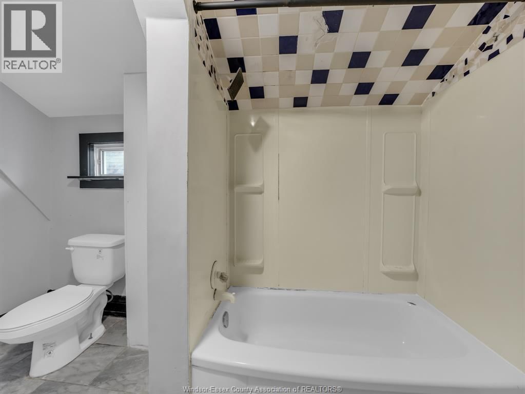 371 NEWBURY STREET Image 35